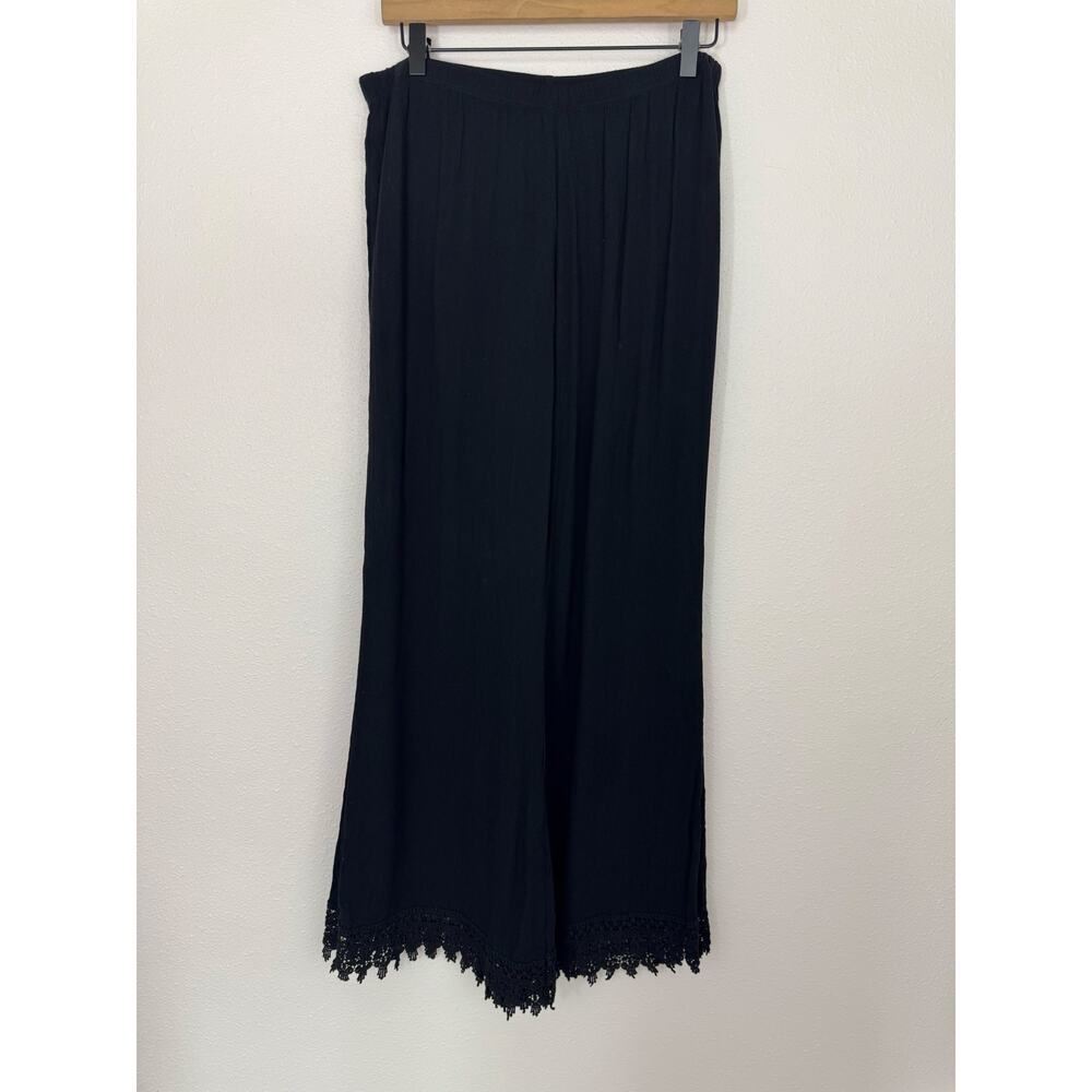 Francesca’s Black Crochet Hem Wide Leg Pants Size Large